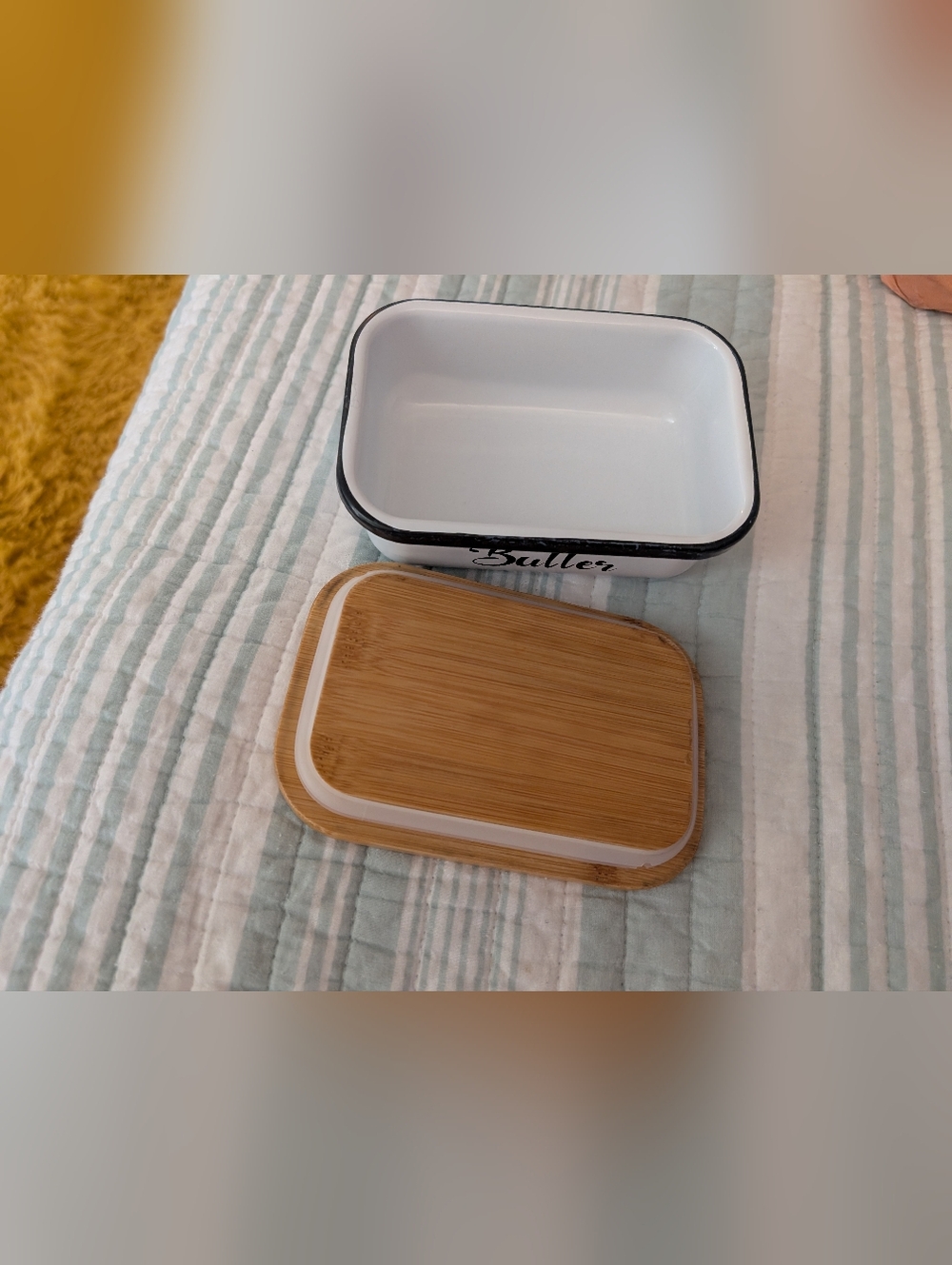 White Butter Dish with Bamboo Lid and Spreader - Picture 3 of 4